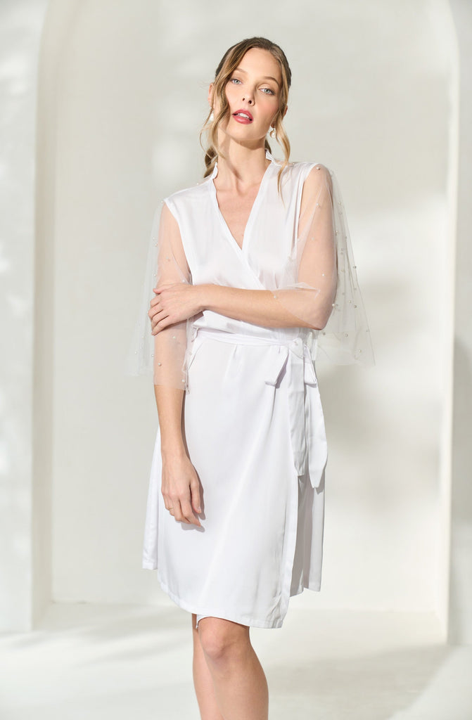 White Bridal Robes & Luxury Lace Robes For Getting Ready | By Catalfo