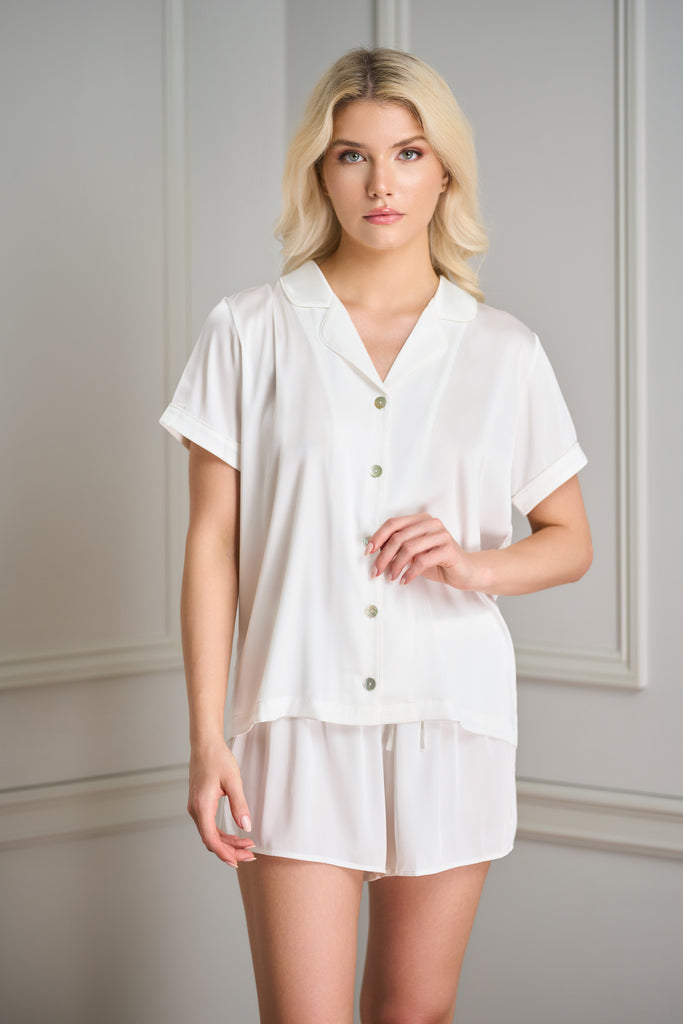 simple bridal pajamas for getting ready in toronto